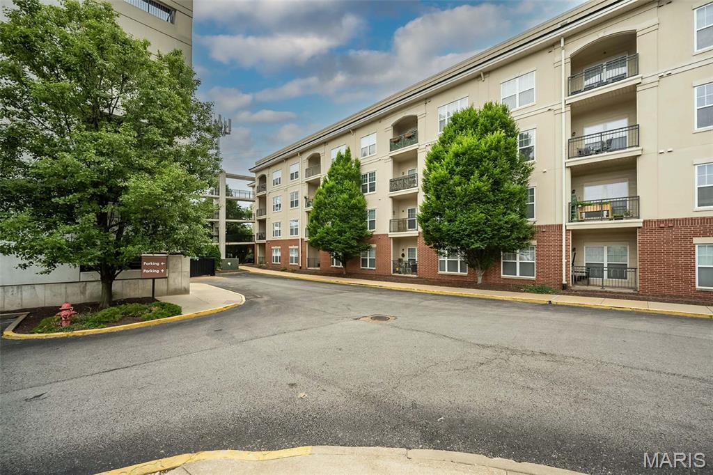1270 Strassner Drive 3202