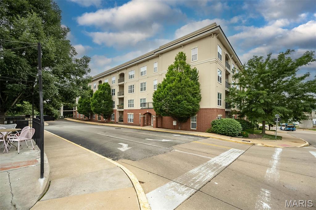 1270 Strassner Drive 3202