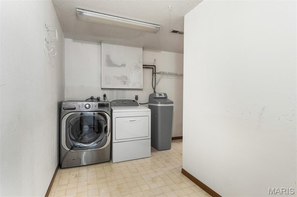Montgomery Oaks - Residential