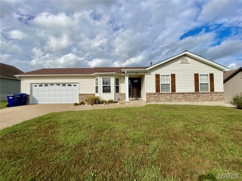 Tiny photo for 275 Meadow Crest Drive, Troy, MO 63379 (MLS # 26066440)