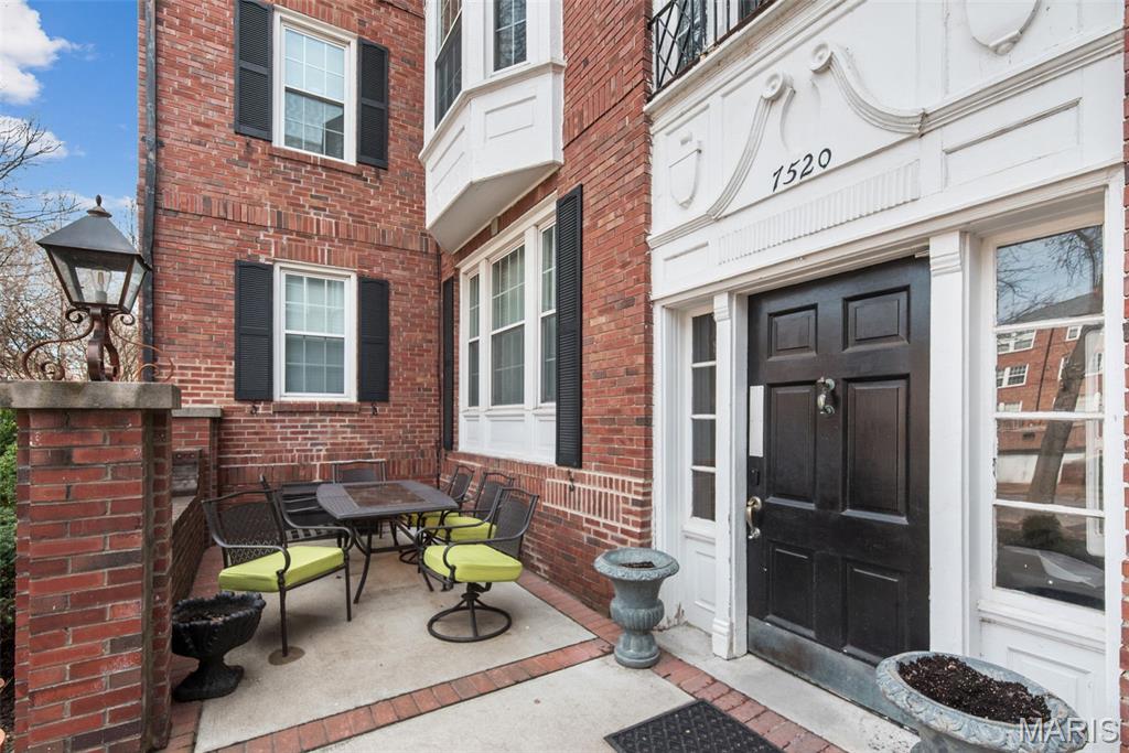 7520 Oxford Drive 1E