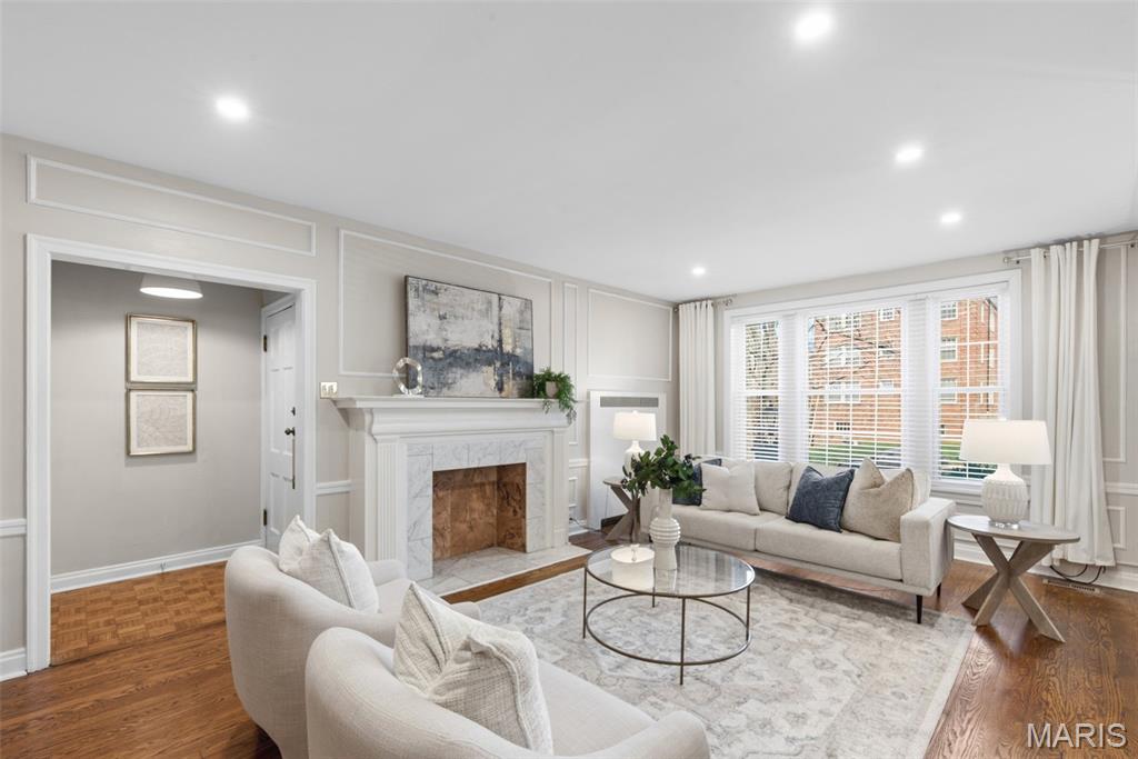 7520 Oxford Drive 1E