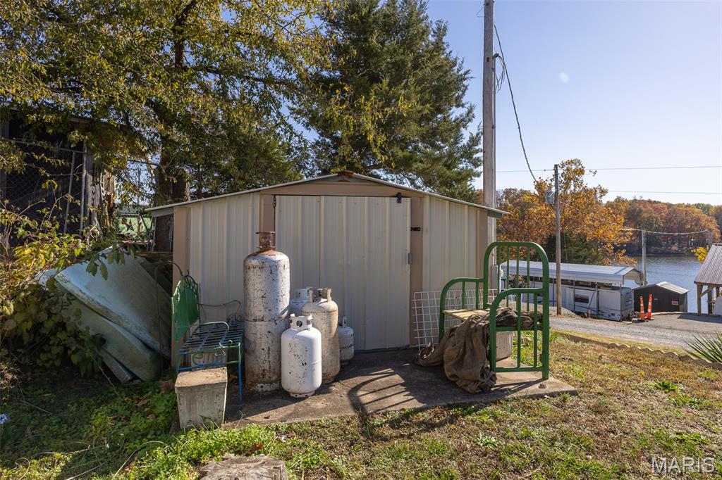 Lake Seven Falls Sub 7 Th Anx - Residential