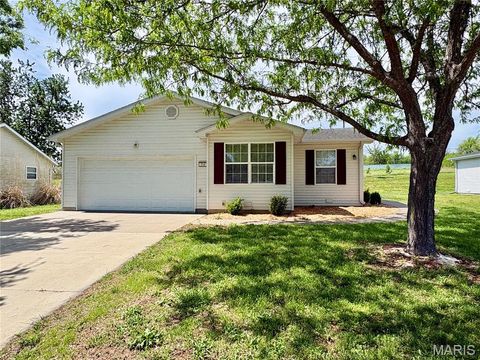 Photo of 816 Trade Winds Drive, Perryville, MO 63775 (MLS # 26023128)