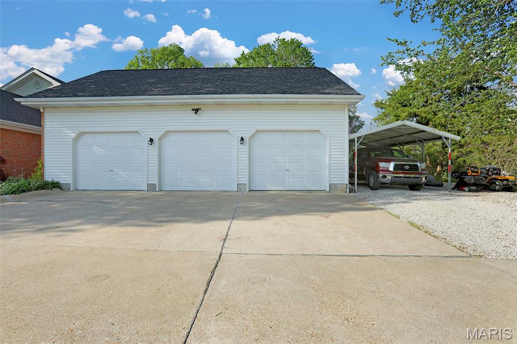910 Cherry Lane