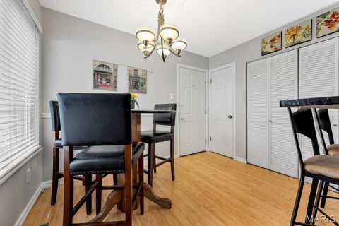 Tiny photo for 665 Highview Circle Drive, Ballwin, MO 63021 (MLS # 26030054)