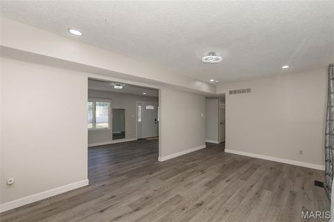 Tiny photo for 2285 Hill House Road, Chesterfield, MO 63017 (MLS # 26000266)