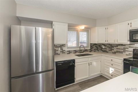 Tiny photo for 2285 Hill House Road, Chesterfield, MO 63017 (MLS # 26000266)