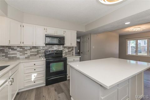 Tiny photo for 2285 Hill House Road, Chesterfield, MO 63017 (MLS # 26000266)