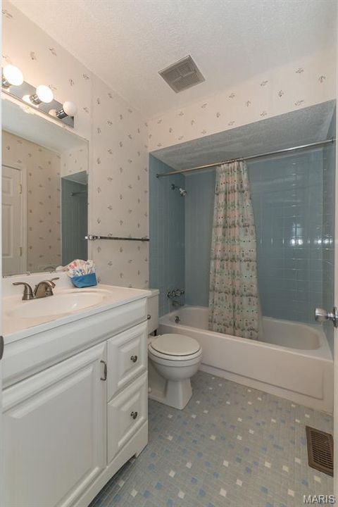 Tiny photo for 2285 Hill House Road, Chesterfield, MO 63017 (MLS # 26000266)