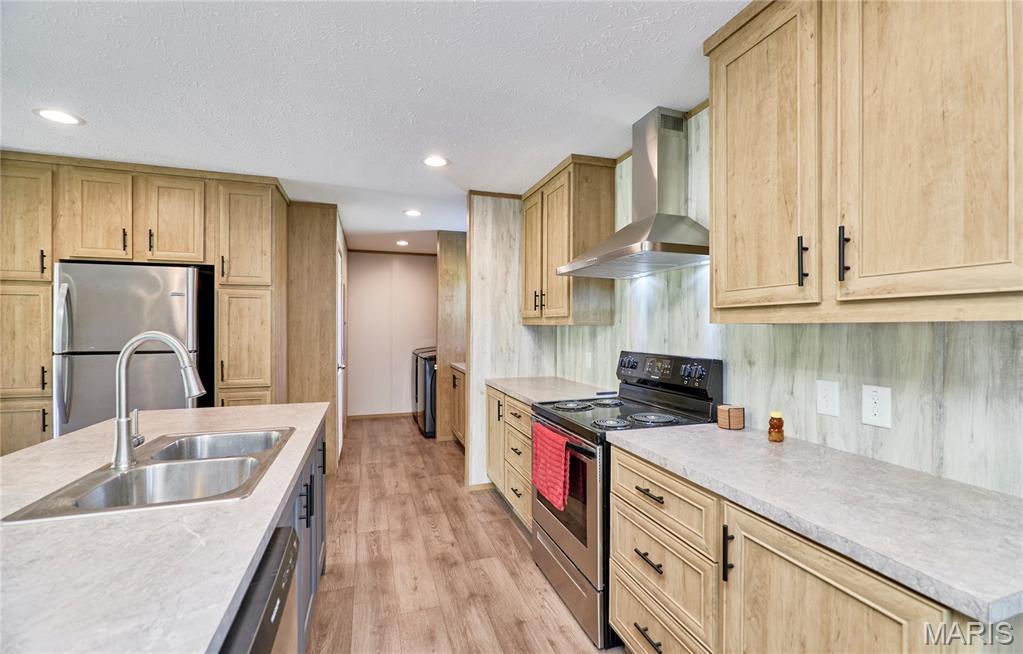 McIntosh Hill Estates - Residential