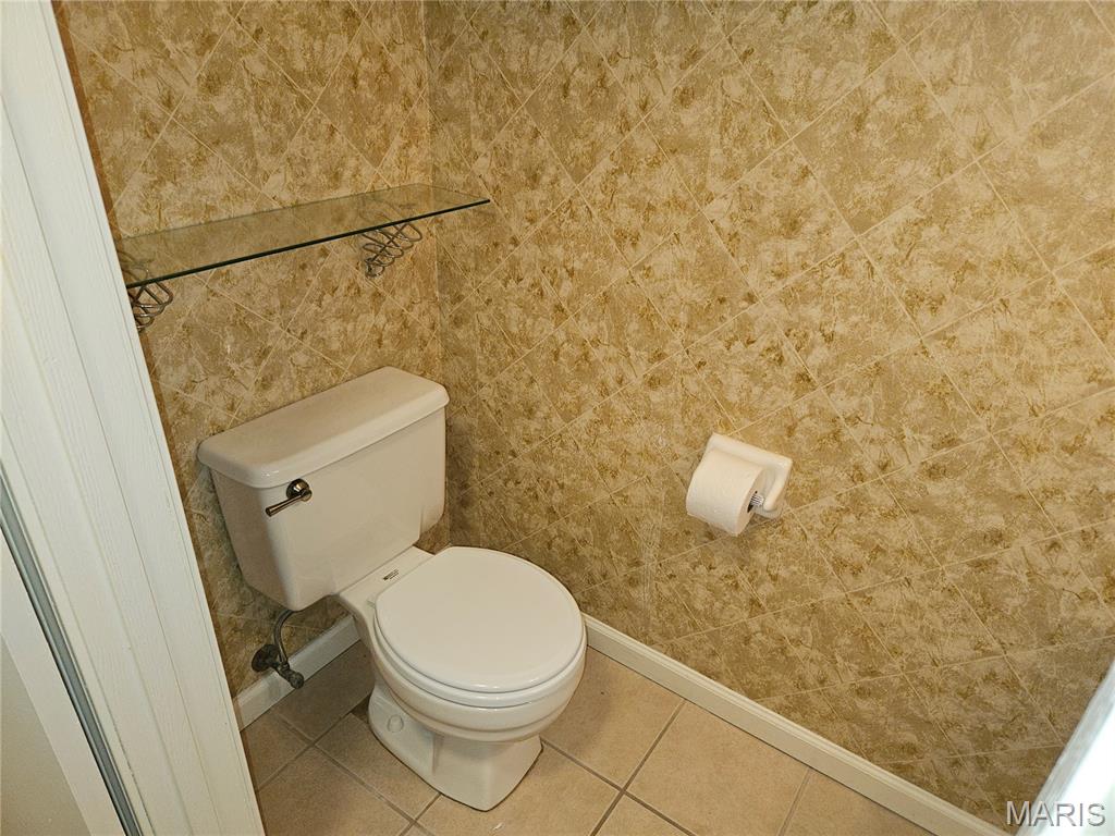 Sandalwood Creek Condo Ph One-A - Residential Lease