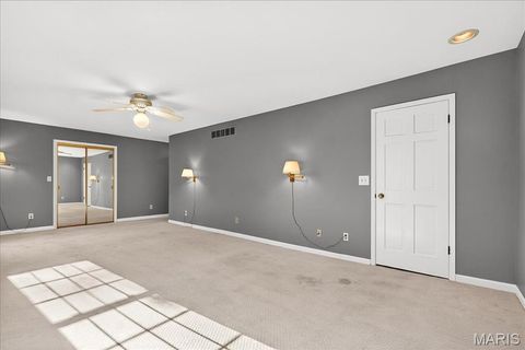 Tiny photo for 646 Hollywood Place, Webster Groves, MO 63119 (MLS # 25074325)
