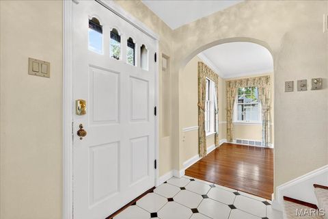 Tiny photo for 646 Hollywood Place, Webster Groves, MO 63119 (MLS # 25074325)