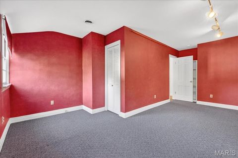 Tiny photo for 646 Hollywood Place, Webster Groves, MO 63119 (MLS # 25074325)