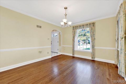 Tiny photo for 646 Hollywood Place, Webster Groves, MO 63119 (MLS # 25074325)