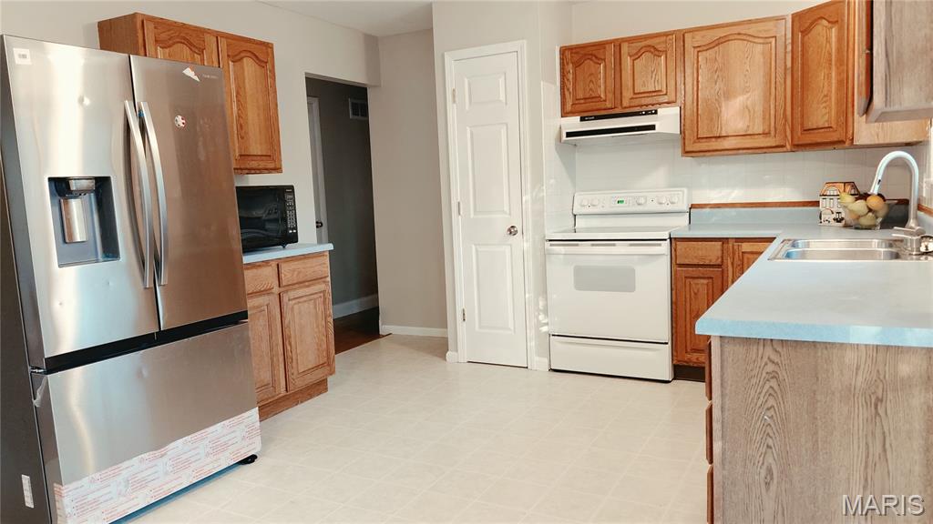 Photo of 1235 Greenmar Drive, Fenton, MO 63026 (MLS # 26067309)
