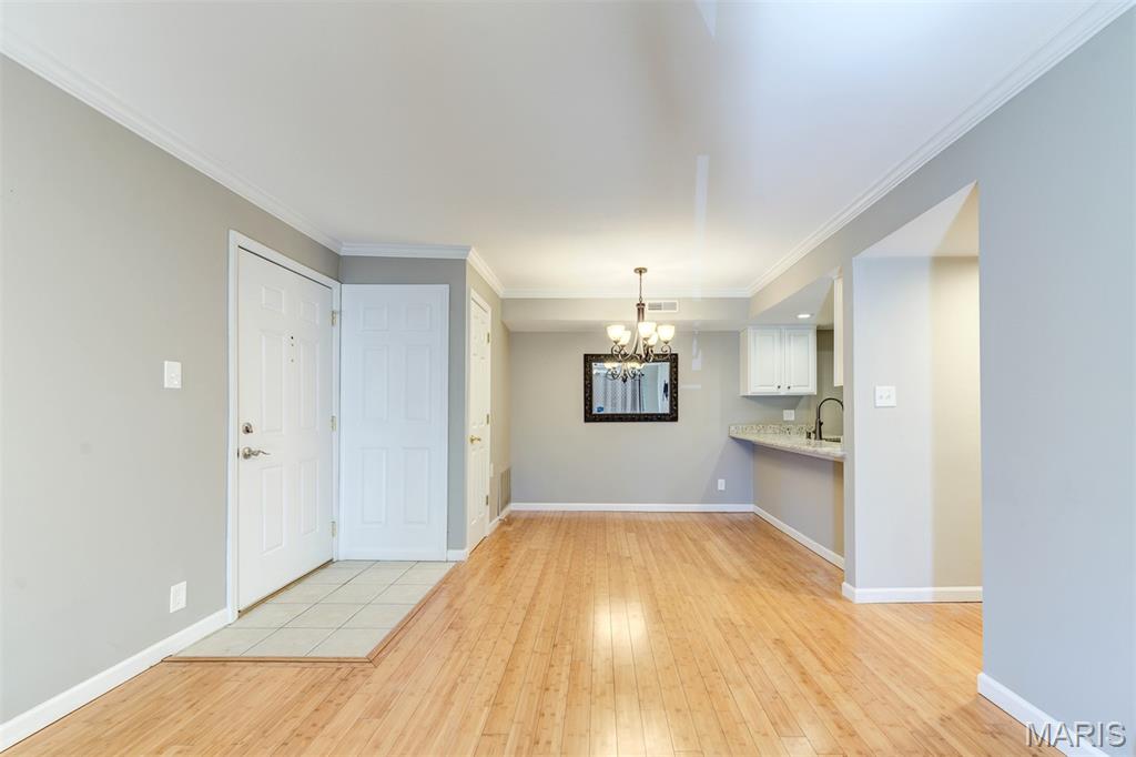 Geyer Place Condo - Residential