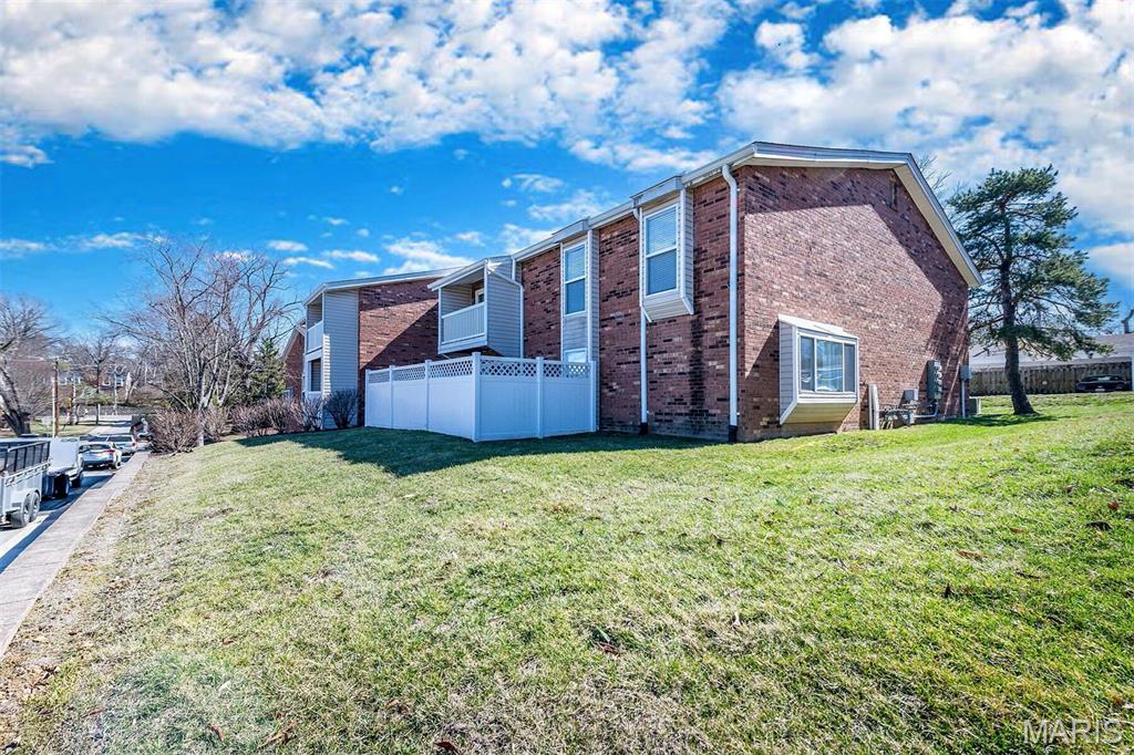 Geyer Place Condo - Residential