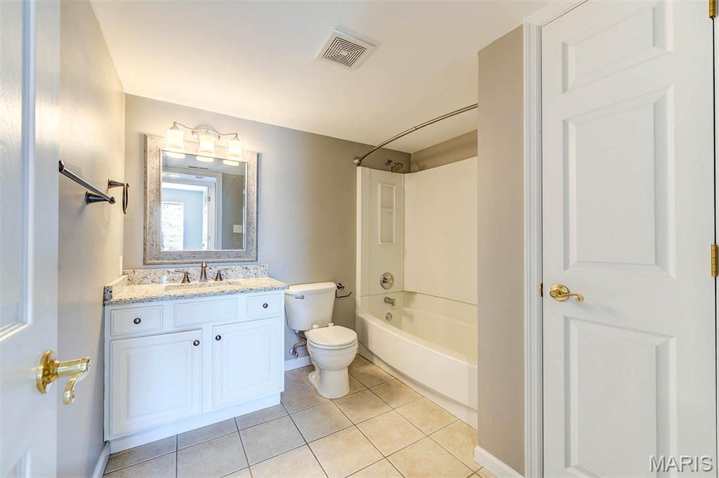 Geyer Place Condo - Residential