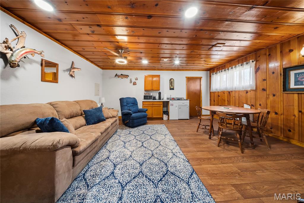 Rural - Commercial Sale