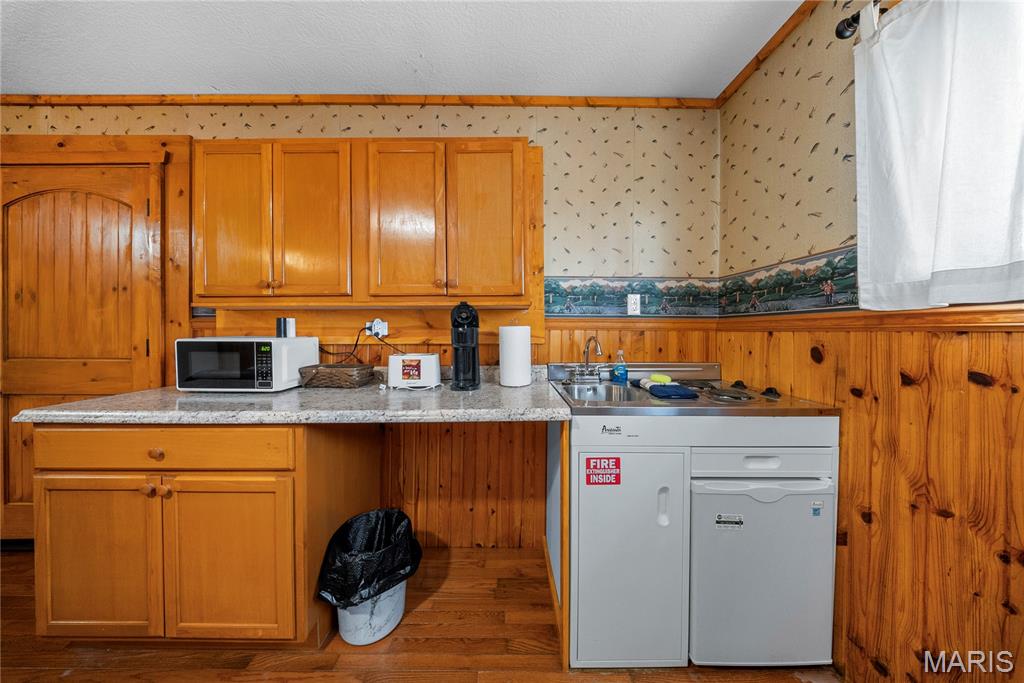 Rural - Commercial Sale