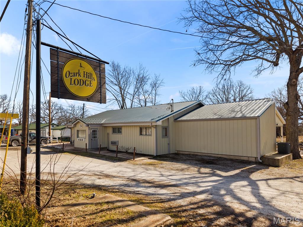 Rural - Commercial Sale