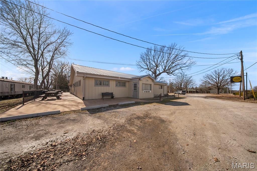 Rural - Commercial Sale