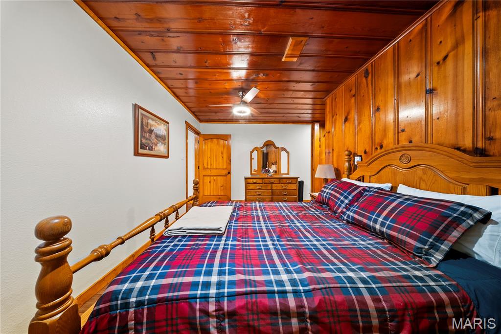 Rural - Commercial Sale