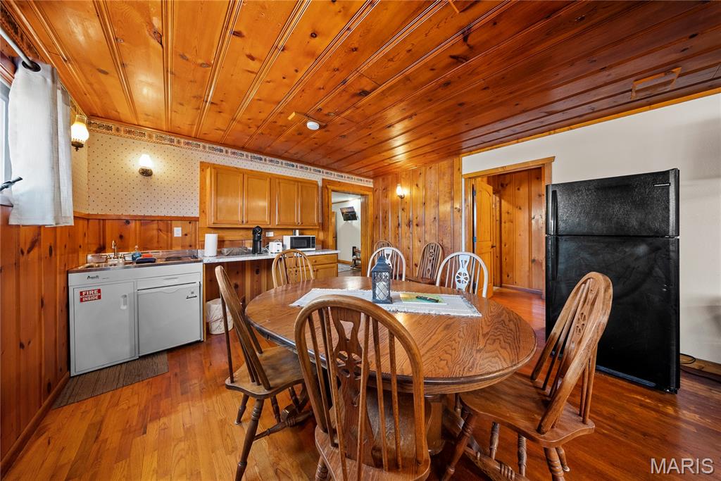 Rural - Commercial Sale