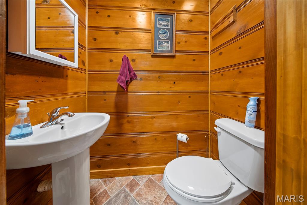 Rural - Commercial Sale