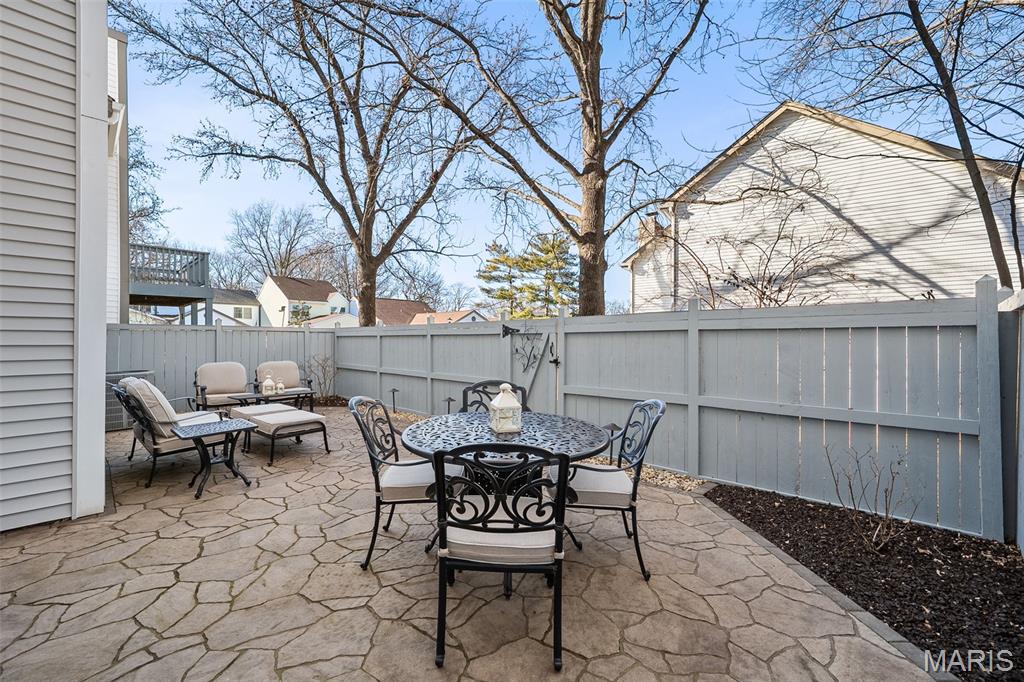 Oak 2 Amd - Residential