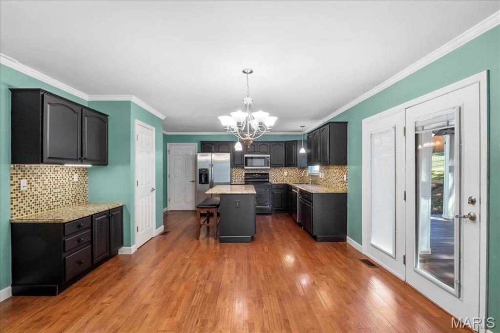 St Louis, Missouri 63128, United States, 4 Bedrooms Bedrooms, ,4 BathroomsBathrooms,Residential,Active,157703