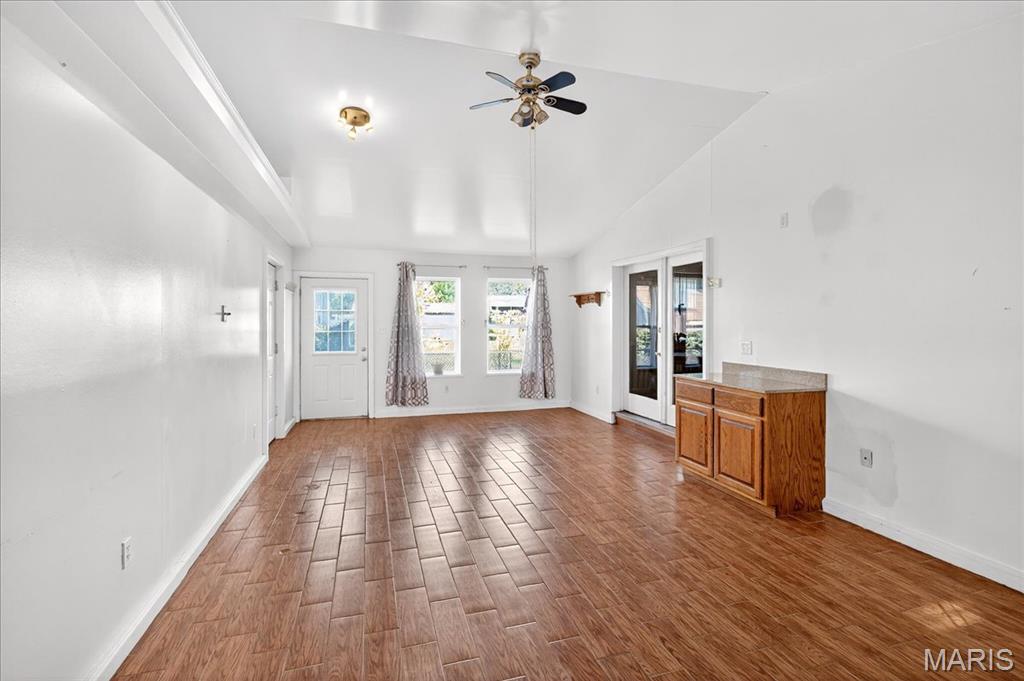 Maryland Heights, Missouri 63043, United States, 5 Bedrooms Bedrooms, ,3 BathroomsBathrooms,Residential,Active,227812