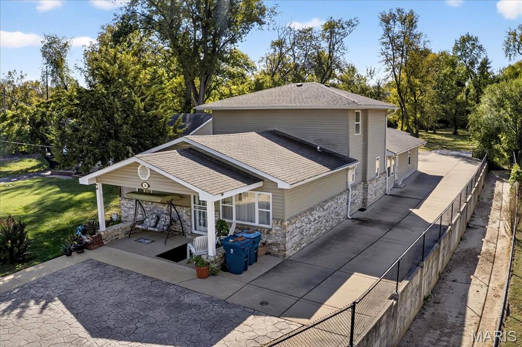 Maryland Heights, Missouri 63043, United States, 5 Bedrooms Bedrooms, ,3 BathroomsBathrooms,Residential,Active,227812