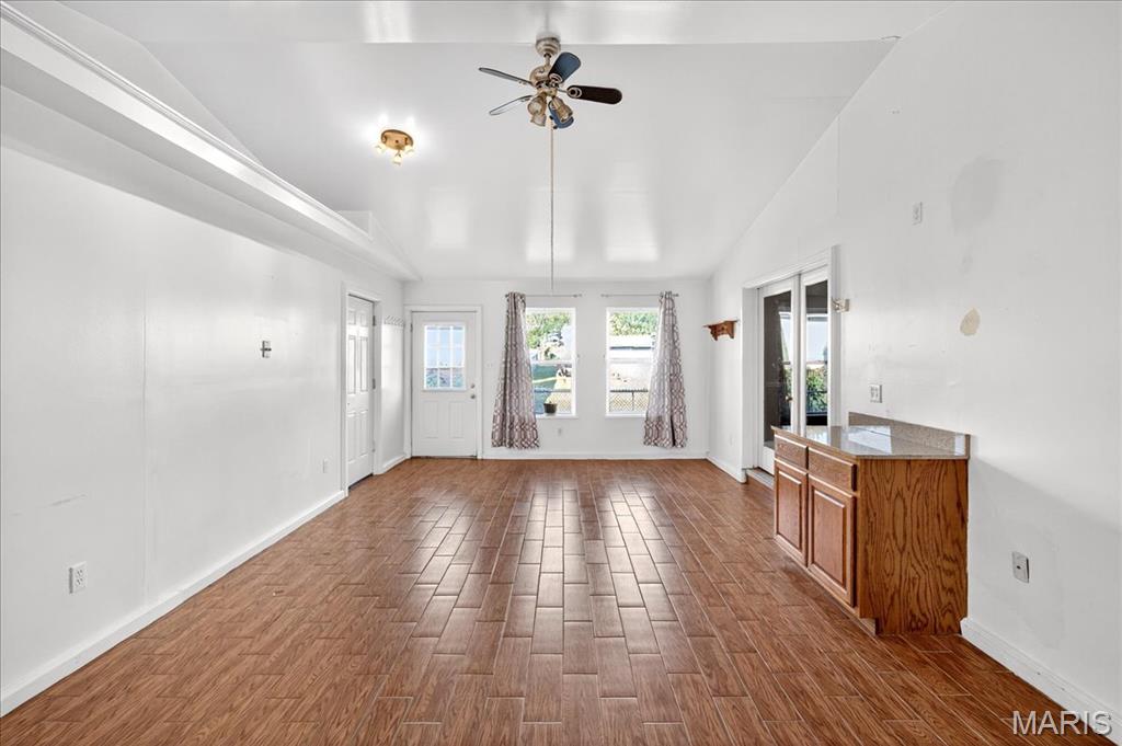 Maryland Heights, Missouri 63043, United States, 5 Bedrooms Bedrooms, ,3 BathroomsBathrooms,Residential,Active,227812