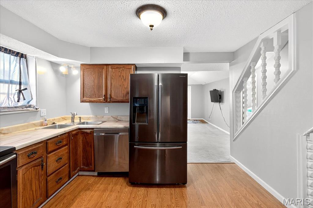 Maryland Heights, Missouri 63043, United States, 5 Bedrooms Bedrooms, ,3 BathroomsBathrooms,Residential,Active,227812