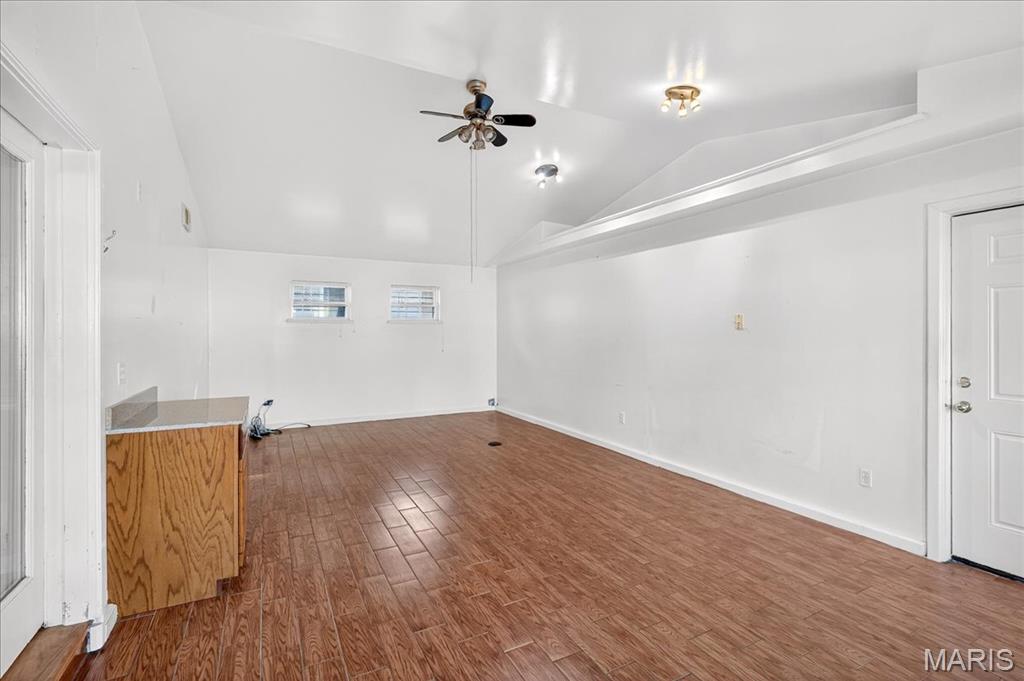 Maryland Heights, Missouri 63043, United States, 5 Bedrooms Bedrooms, ,3 BathroomsBathrooms,Residential,Active,227812