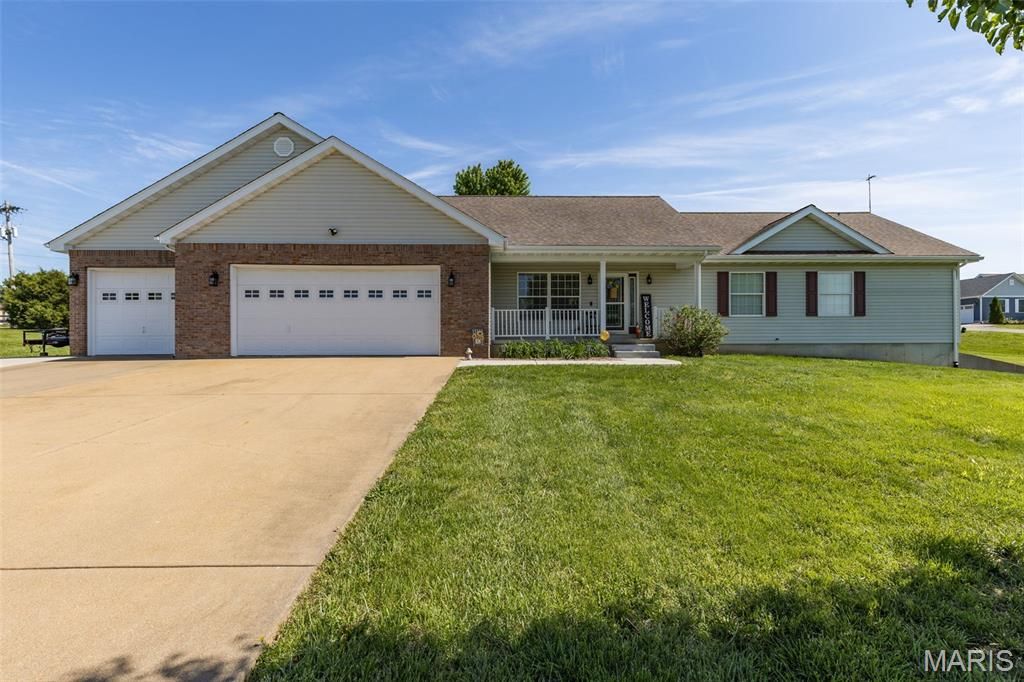 Photo of 237 Timberfield Drive, Farmington, MO 63640 (MLS # 26025735)