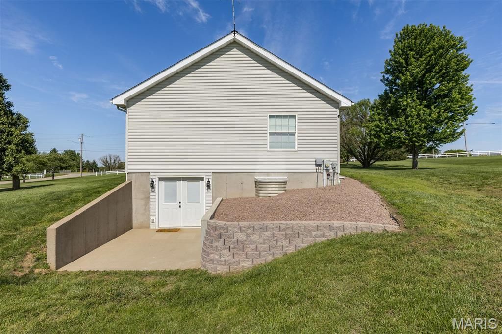 Photo of 237 Timberfield Drive, Farmington, MO 63640 (MLS # 26025735)