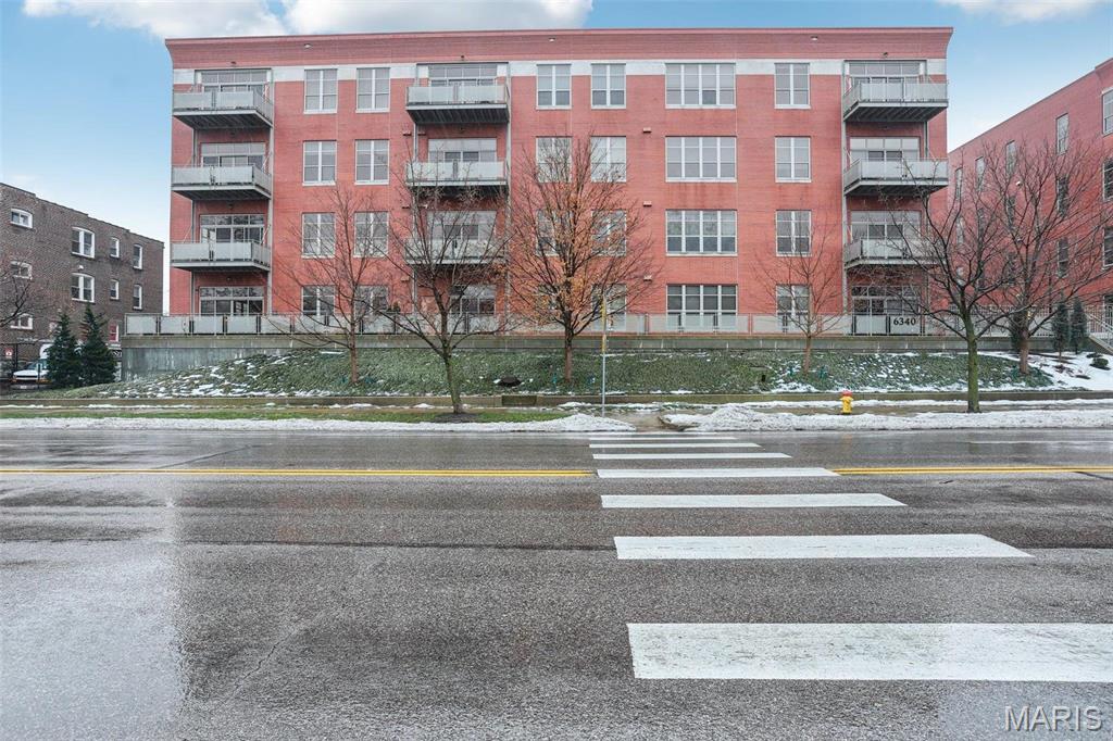 6340 Clayton Road 207