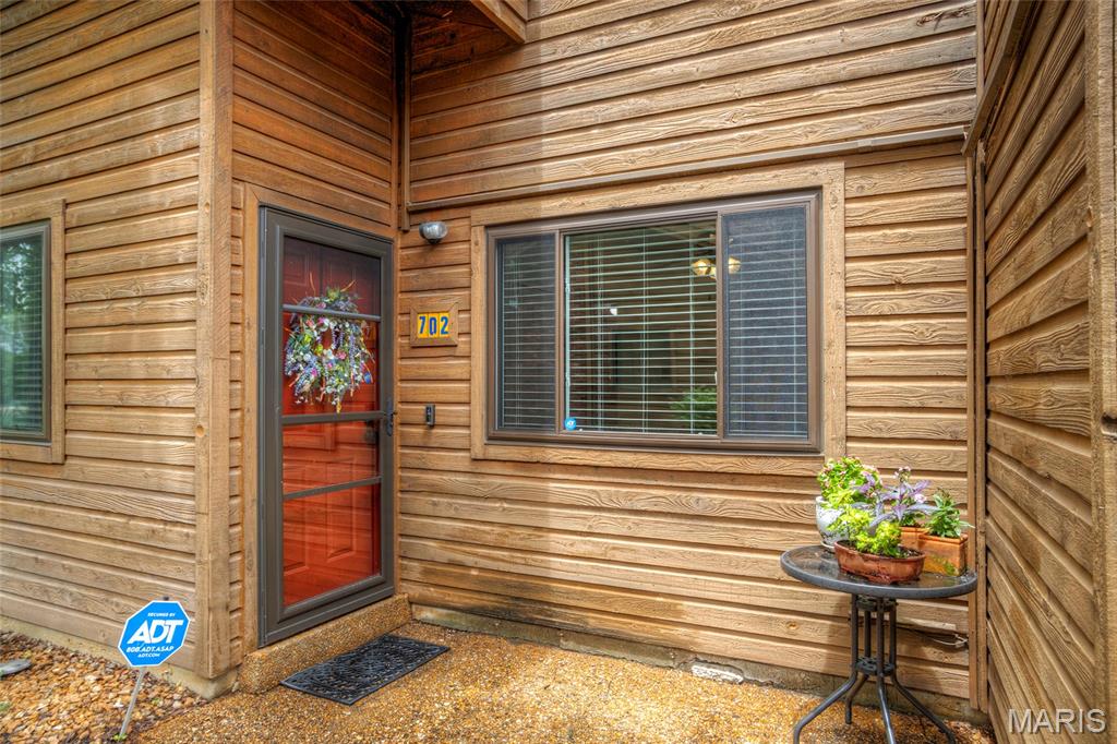 702 Hemingway Lane B