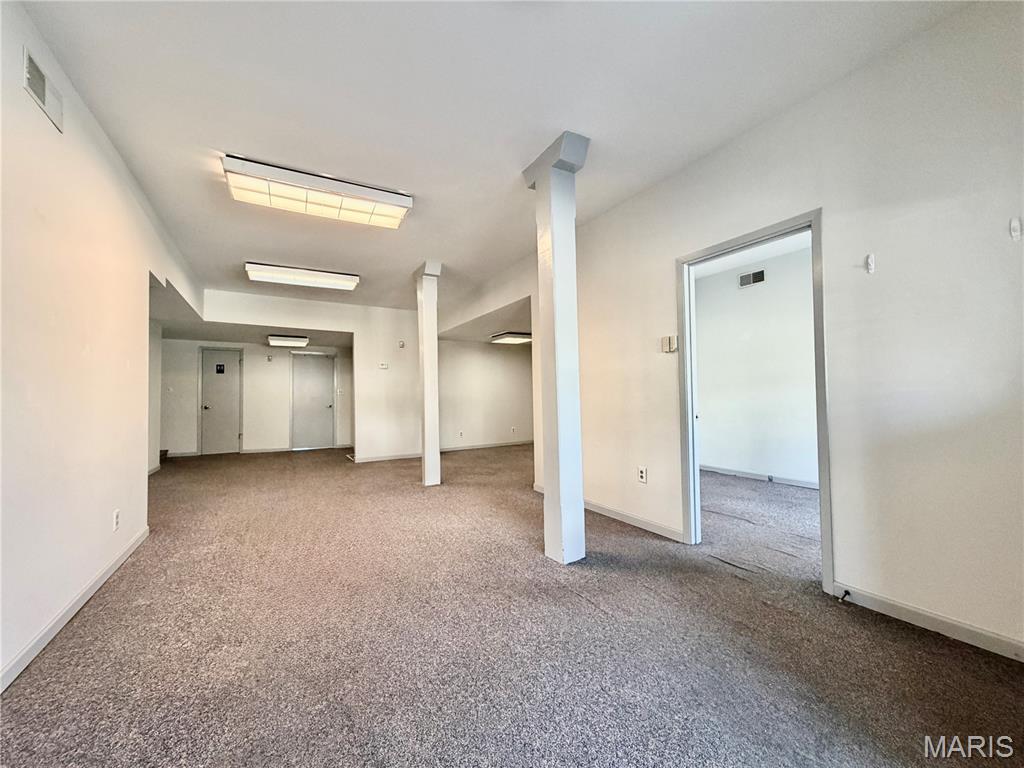 GREENWOOD - Commercial Lease