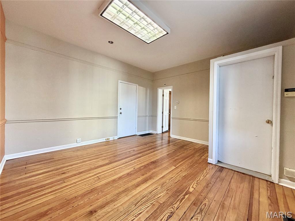 GREENWOOD - Commercial Lease