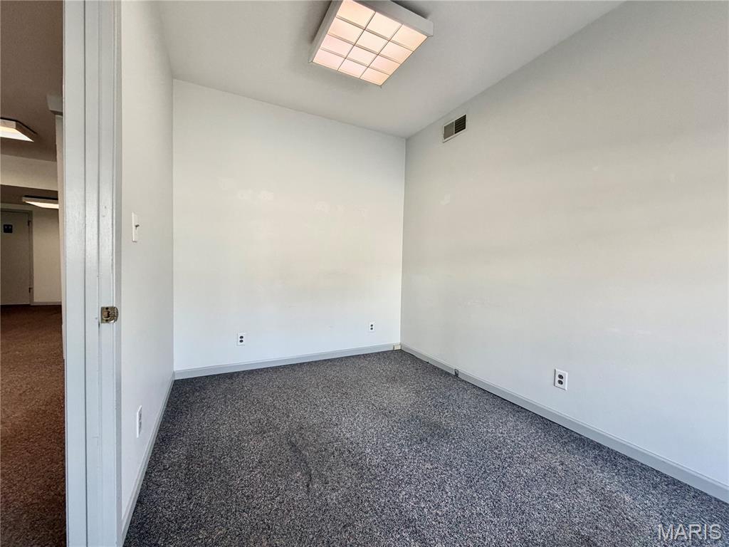 GREENWOOD - Commercial Lease