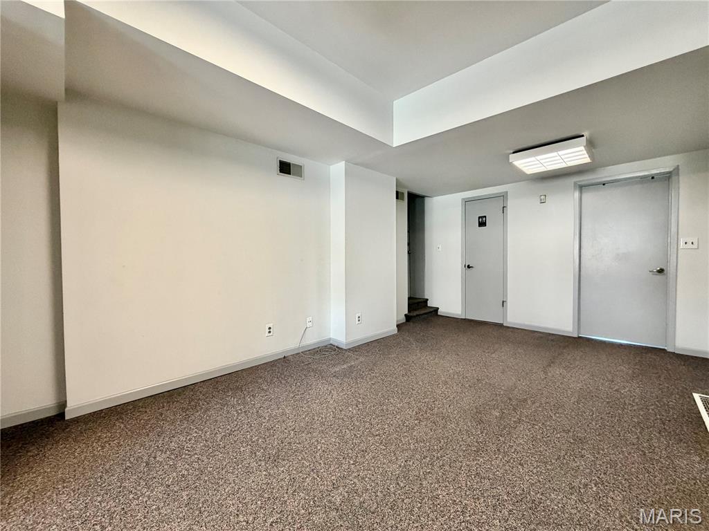 GREENWOOD - Commercial Lease