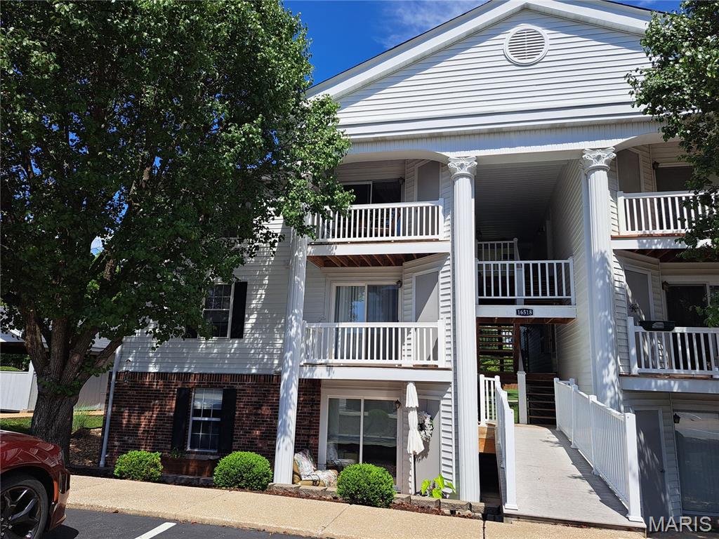 Photo 1 of 17 — 16518 Victoria Crossing Drive J, Wildwood, MO 63040