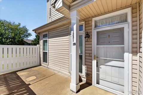 Tiny photo for 1251 Gardens Circle Drive #2B, Unincorporated, MO 63125 (MLS # 26030464)