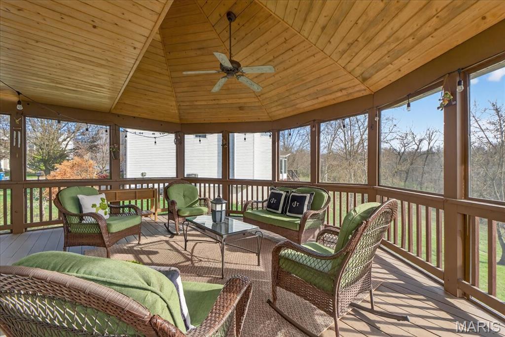 Sandistan Manor - Residential