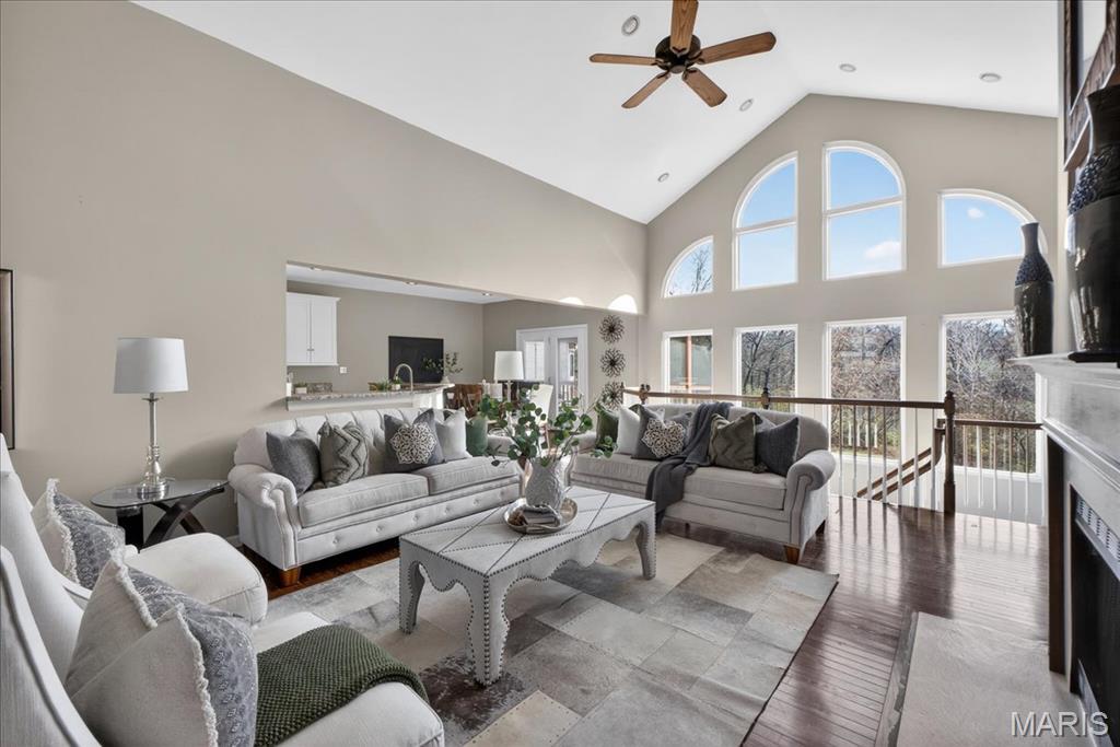 Sandistan Manor - Residential